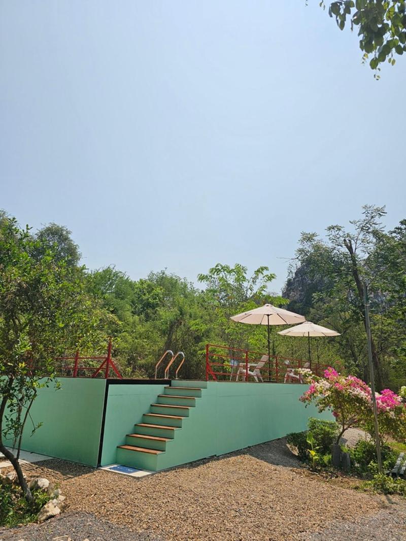 ชายเขาโฮมสเตย์ Kanchanaburi Exterior foto